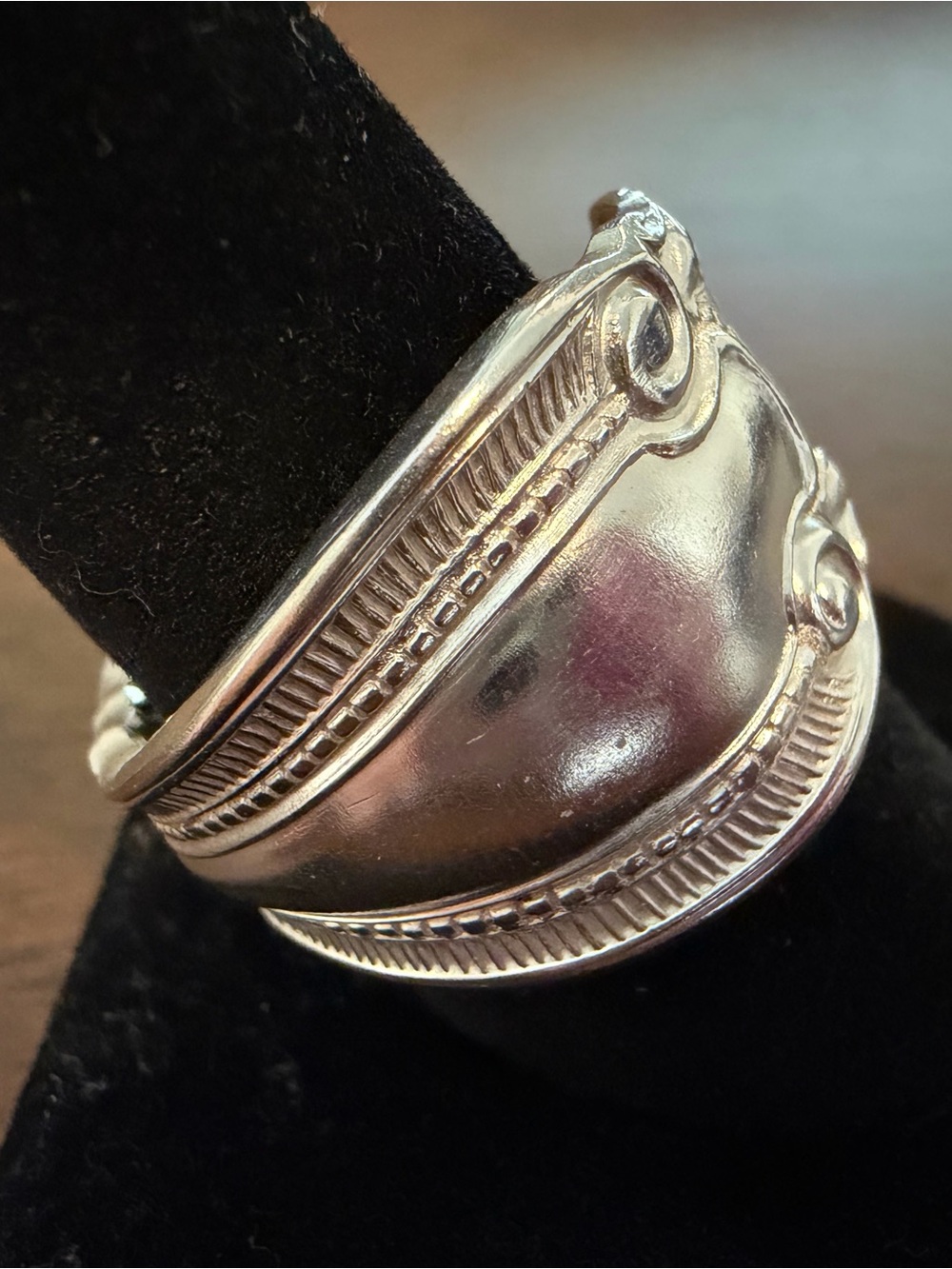 Ornate Spoon Ring - Picture 4 of 11